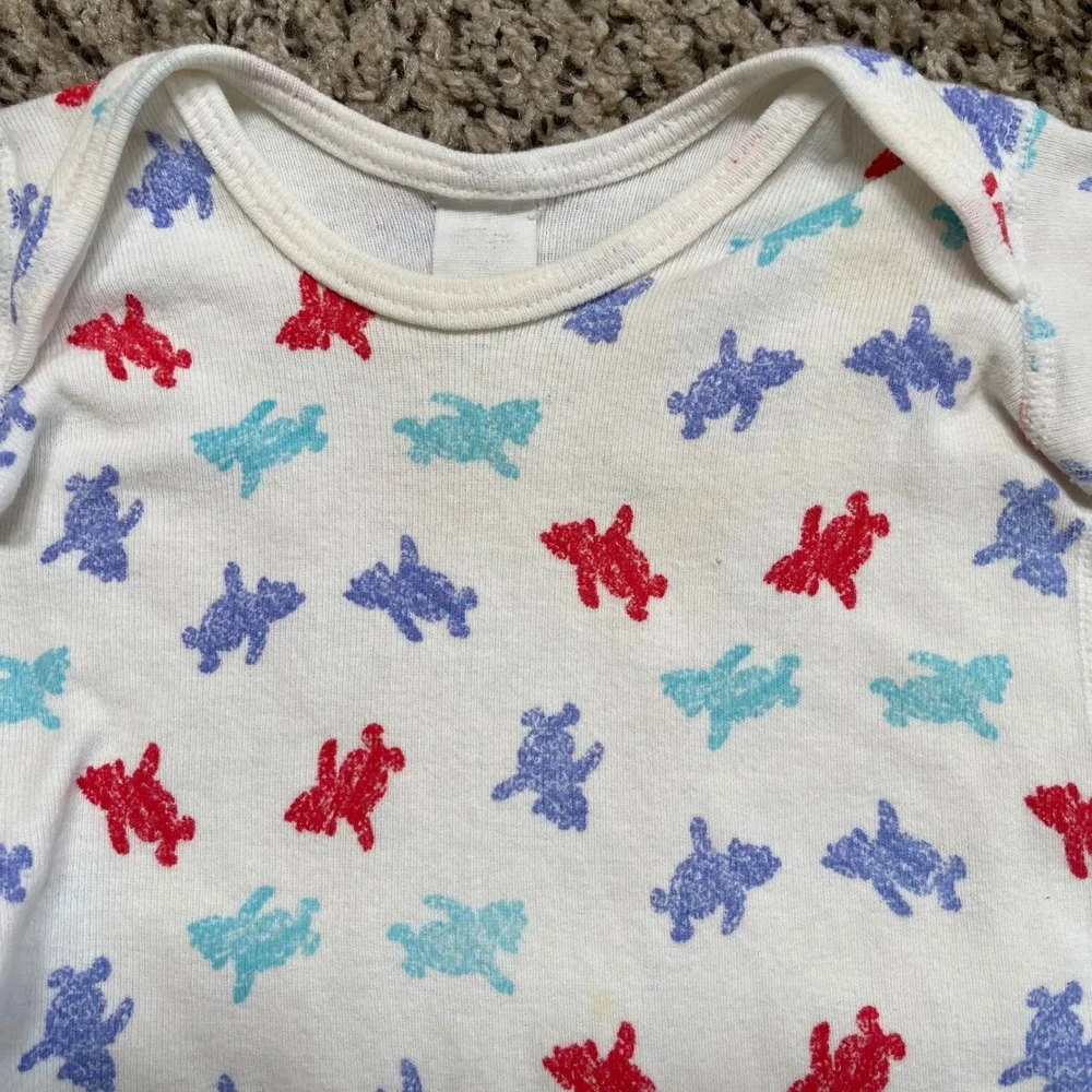 Vintage Winnie the Pooh‎ One Piece Bodysuit Outfit Red Blue All Over Print 0-3M